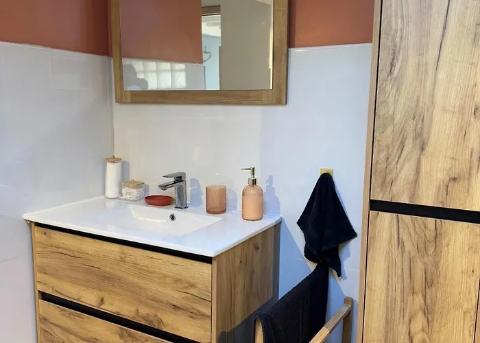 Authentique Maison De Pêcheur Avec Garage Hébergement de vacances Le Portel